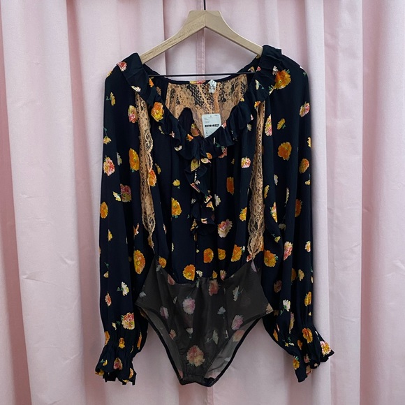 ⚠️Gone Today⚠️ Free People Floral Print Bodysuit - Picture 10 of 15